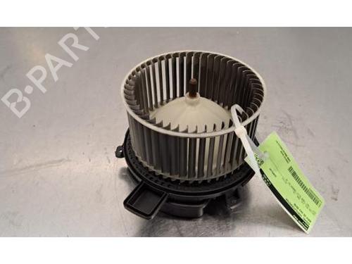 Used Heater blower motor BMW X5 (G05, F95) xDrive 25 d (231 hp) 30331602