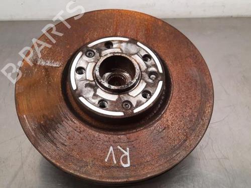 Right front steering knuckle PEUGEOT 3008 II SUV (MC_, MR_, MJ_, M4_) 1.5 BlueHDi 130 | BP23596984M26 