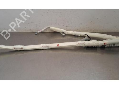 right-curtain-airbag-renault-arkana-i-lcm_-ldn_-2019-34105290 main image