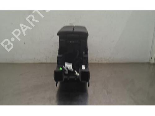Used Armrest / Center console Armrest / Center console PEUGEOT 308 III (FB_, FH_, FP_, F3_, FM_) e-308 (FMZKWZ) (156 hp) 40517799 40517799