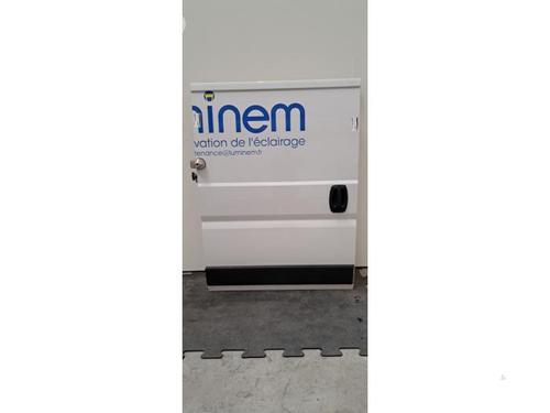 Used Right slide door Right slide door 38022525 38022525