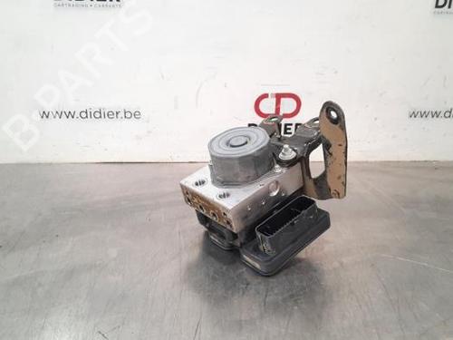 Used ABS pump TOYOTA AYGO (_B4_) 1.0 VVTi (KGB40) (72 hp) 23643180