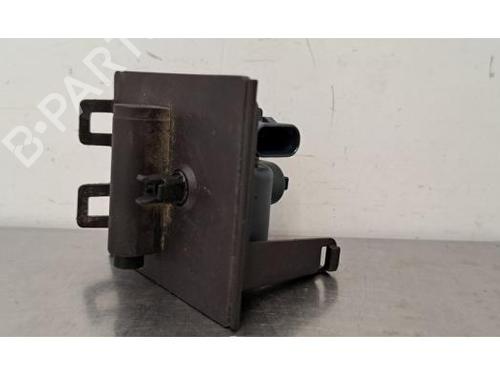 Used Fuel door actuator MERCEDES-BENZ GLA-CLASS (X156) GLA 180 (156.942) (122 hp) 31347424