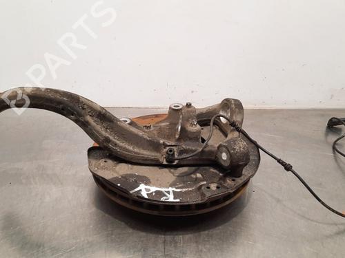 Used Right front steering knuckle MERCEDES-BENZ C-CLASS (W205) C 250 BlueTEC / d (205.008, 205.006) (204 hp) 17565043