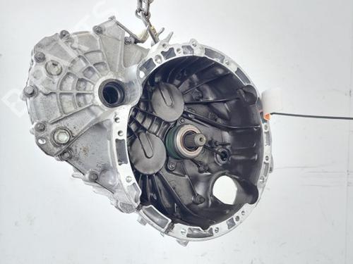 Used Gearbox MERCEDES-BENZ GLA-CLASS (X156) GLA 180 (156.942) (122 hp) 15042063