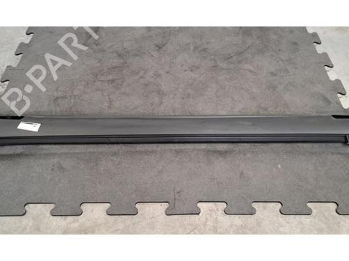Venstre sidekjole Venstre sidekjole PORSCHE CAYENNE (92A) 4.8 Turbo (500 hp) 36906061 36906061