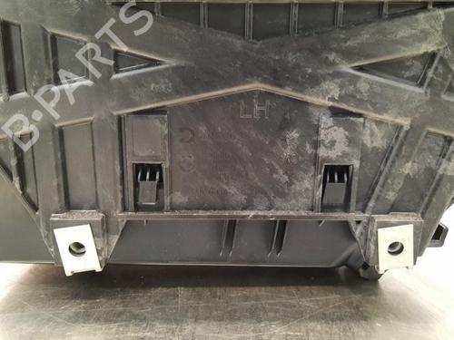 Used Armrest / Center console BMW X5 (F15, F85) sDrive 25 d (231 hp) 17115426