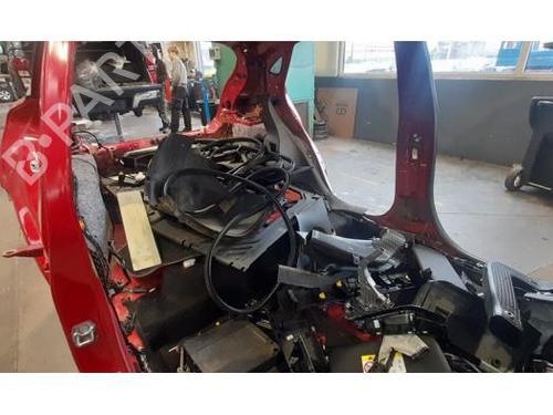 Dør venstre fortil FORD PUMA (J2K, CF7) 1.0 EcoBoost mHEV | BP32150404C2