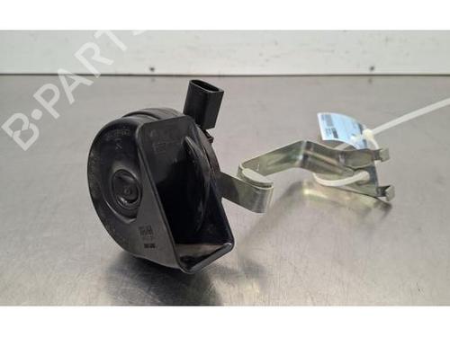 horn-bmw-1-f40-2019-32485570 main image