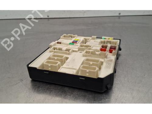Fuse box RENAULT MASTER III Van (FV) 2.3 dCi 135 FWD (FV0N, FV08, FV06, FV00, FV1S) | BP36657379E1 - Image 2