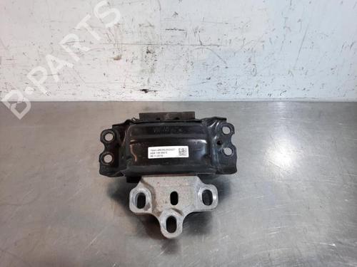 Used Engine mount SEAT TARRACO (KN2) 2.0 TDi (150 hp) 23605049