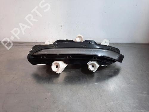 Used Right daytime light PEUGEOT 2008 II (UD_, US_, UY_, UJ_, UR_, UC_) 1.5 BlueHDI 130 (131 hp) 32665118