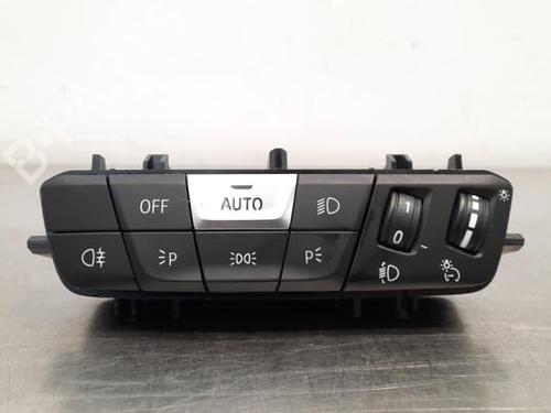 Used Headlight switch BMW 1 (F40) 116 d (116 hp) 23584884