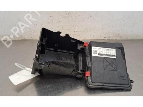 Used Fuse box Fuse box 36909347 36909347