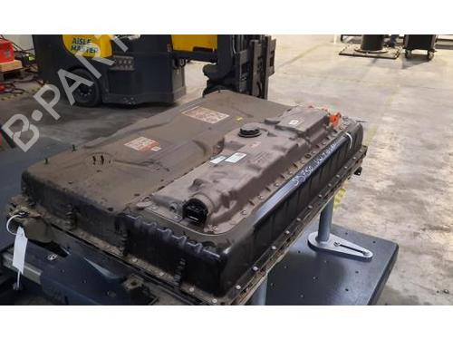 Used Battery VW TIGUAN (CT1) 1.5 eTSI (150 hp) 31054300
