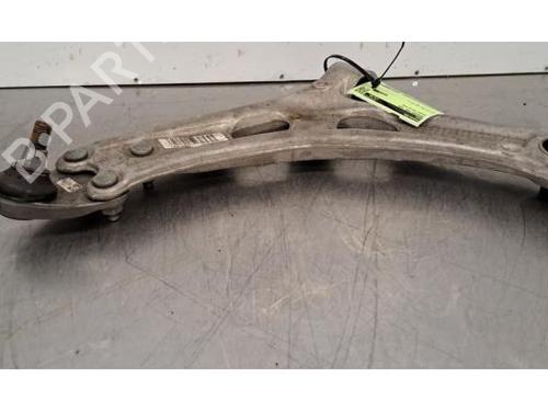 Used Left front suspension arm PEUGEOT 308 III (FB_, FH_, FP_, F3_, FM_) PureTech 130 (FPHNSL, FPHNST) (131 hp) 31698822