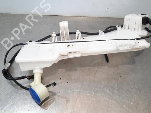 Windscreen washer tank PEUGEOT 3008 II SUV (MC_, MR_, MJ_, M4_) 1.2 THP/ PureTech 130 (MRHNSM, MRHNSU, MRHNSJ, MRHNYW,... | BP15028926C113