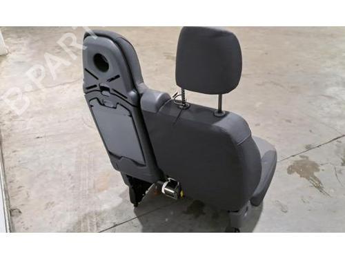 Right front seat RENAULT TRAFIC II Van (FL) 2.0 dCi 115 (FL01, FL0U) | BP23630149C16 