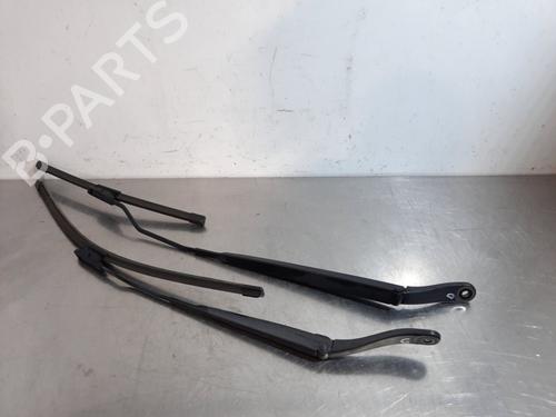 Used Front windshield wiper arm CITROËN DS3 (SA_) 1.6 VTi 120 (120 hp) 15770172