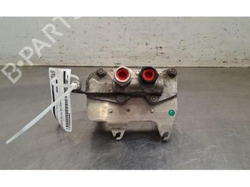 Used Oil radiator Oil radiator 37689472 37689472