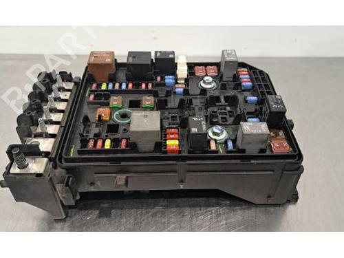 Used Fuse box OPEL ASTRA K Sports Tourer (B16) 1.2 Turbo (35) (110 hp) 26534378