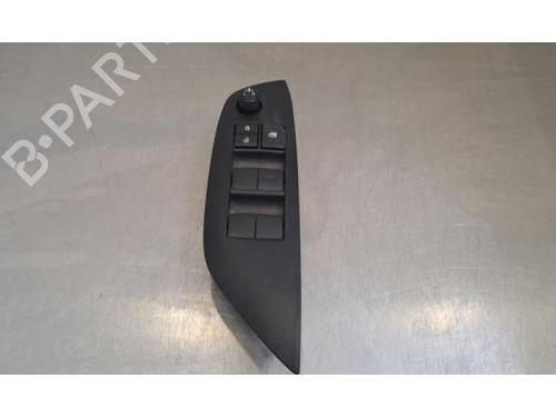 Interruttore Interruttore TOYOTA YARIS (_P21_, _PA1_, _PH1_) 1.5 Hybrid (MXPH10, MXPH11) (116 hp) 34254589 34254589