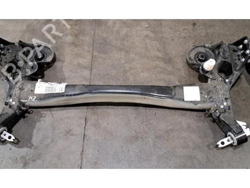 Used Rear axle PEUGEOT 308 III (FB_, FH_, FP_, F3_, FM_) Hybrid 136 (FPHPYC) (136 hp) 31324384