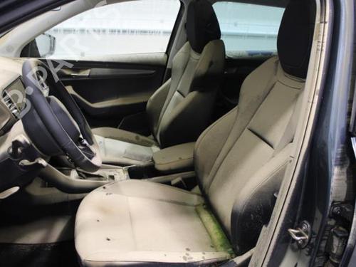 Left taillight SKODA KAROQ (NU7, ND7) 2.0 TDI | BP24102375C34 - Image 14