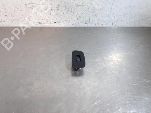 Pulsantiera VOLVO V60 II (225) D3 (150 hp) 31324238