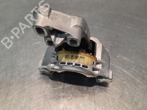 Engine mount MERCEDES-BENZ GLA-CLASS (X156) GLA 200 CDI / d (156.908) | BP15029601M89 