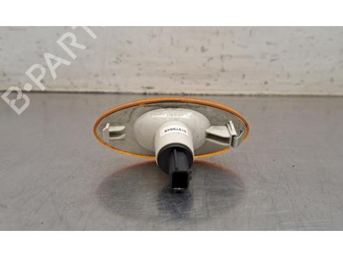 Right front indicator NISSAN INTERSTAR Van (X62B) dCi 150 | BP37479083C33 - Image 2