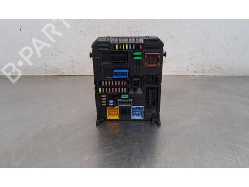 Used Fuse box Fuse box 36893283 36893283