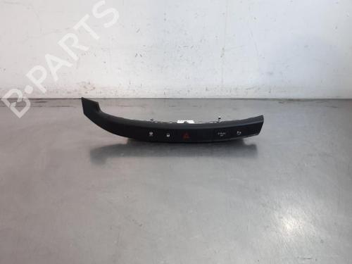 Used Warning switch Warning switch FIAT TIPO Estate (356_, 357_) 1.5 T4 Hybrid (131 hp) 35935508 35935508