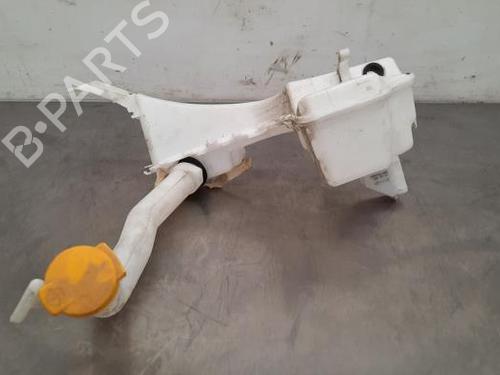 Used Windscreen washer tank RENAULT CLIO V (B7_) 1.6 E-TECH 140 (B7MU) (140 hp) 23603542