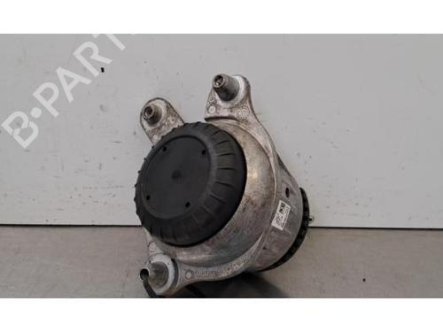 Used Engine mount Engine mount MERCEDES-BENZ C-CLASS (W205) C 220 d (205.014) (194 hp) 34105392 34105392