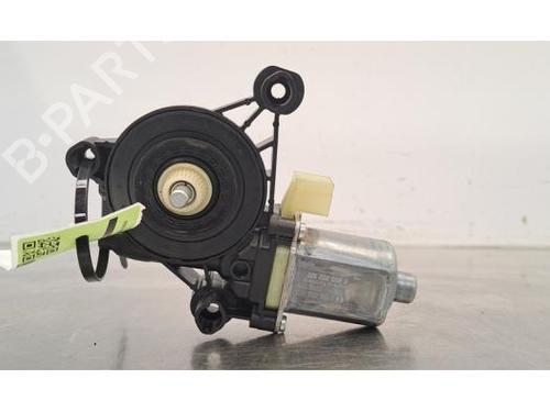 Used Electronic module AUDI Q3 (F3B) 35 TFSI Mild Hybrid (150 hp) 28684609