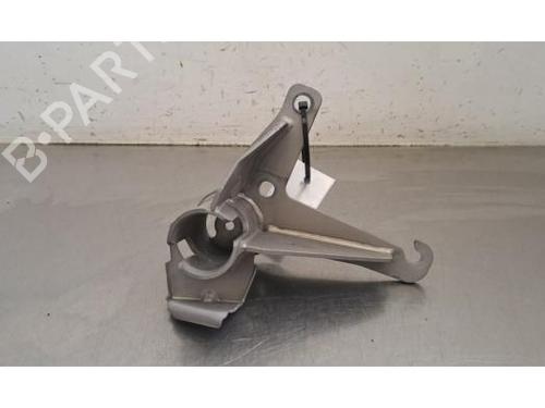 support-porsche-taycan-y1a-2019-34105219 main image