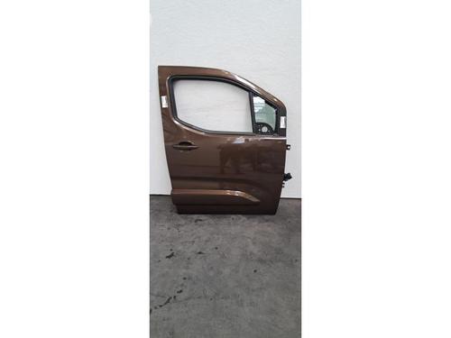 Used Right front door Right front door 38606822 38606822