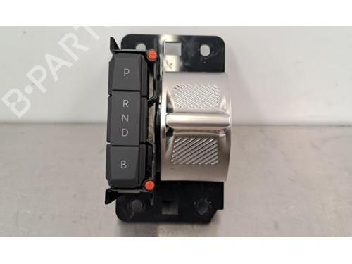 Used Gear lever PEUGEOT 308 III (FB_, FH_, FP_, F3_, FM_) PureTech 130 (FPHNSL, FPHNST) (131 hp) 25730277