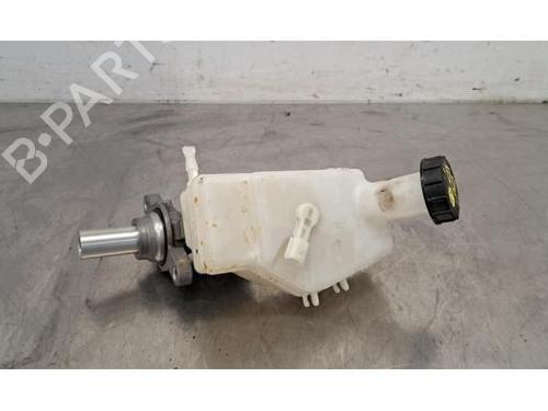 Used Brake master cylinder RENAULT ARKANA I (LCM_, LDN_) 1.3 TCe 140 (LDN0) (140 hp) 24378149