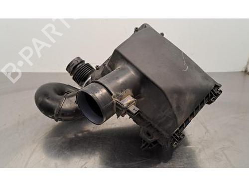 Used Air filter box RENAULT TRAFIC III Van (FG_) 1.6 dCi 120 (FGMB) (120 hp) 27923627