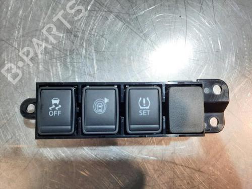 Switch NISSAN JUKE (F15) 1.6 | BP23579116I30 