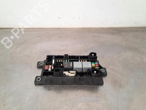 Used Fuse box JAGUAR E-PACE (X540) 2.0 D150 (150 hp) 21673635