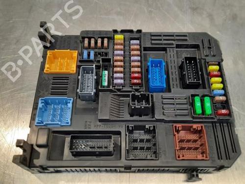 Used Fuse box PEUGEOT EXPERT Van (V_) 1.5 BlueHDi 120 (120 hp) 23601447