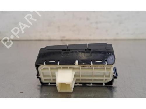 Switch TOYOTA YARIS (_P21_, _PA1_, _PH1_) 1.5 Hybrid (MXPH10, MXPH11) | BP37038454I30 - Image 2