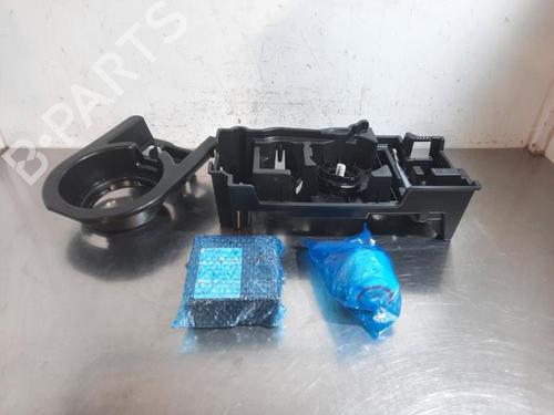 Used Jack Kit PEUGEOT 208 II (UB_, UP_, UW_, UJ_) 1.2 PureTech 100 (101 hp) 24185133