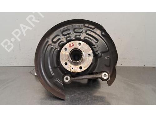 Used Right rear steering knuckle Right rear steering knuckle PEUGEOT 5008 III (KA_, KB_, KC_) e-210 (213 hp) 39234953 39234953