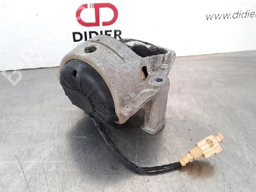 Used Engine mount AUDI A5 Sportback (8TA) 2.0 TDI (150 hp) 10881225