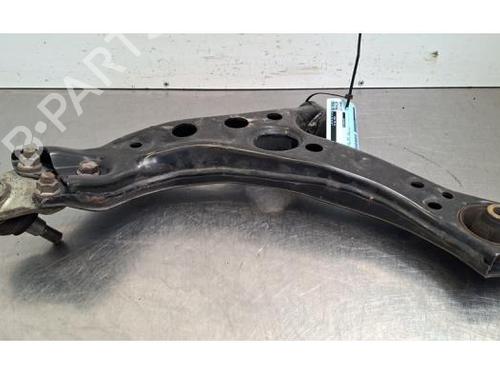 Used Right front suspension arm Right front suspension arm TOYOTA C-HR (_X1_) 1.8 Hybrid (ZYX10_, ZYX11_, ZYX10R, ZYX11R) (122 hp) 36005134 36005134