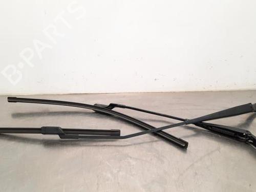 Used Front windshield wiper arm PEUGEOT 208 I (CA_, CC_) 1.6 HDi (114 hp) 23585781